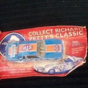 Vintage RICHARD PETTY #43 Diecast Toy Car